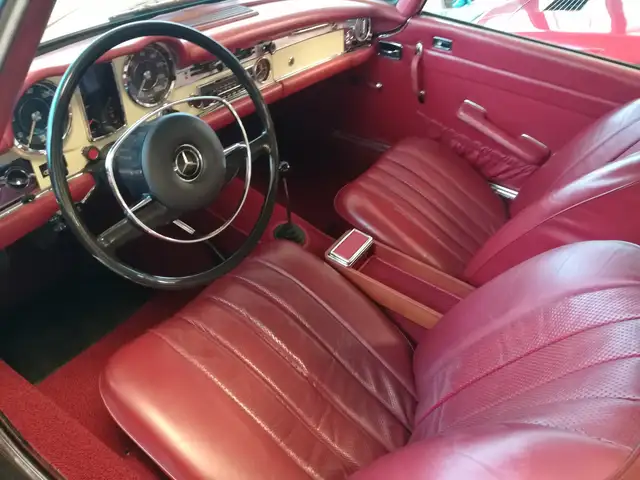 Mercedes-Benz SL 280 "Pagode" Schalter Ansicht 12
