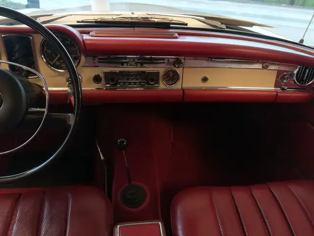 Mercedes-Benz SL 280 "Pagode" Schalter Ansicht 18