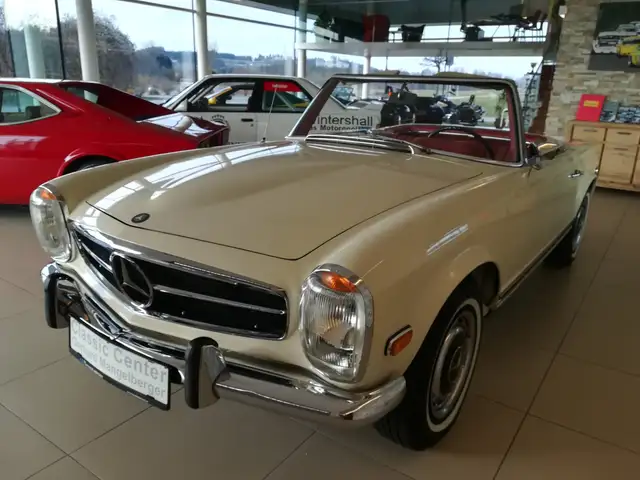 Mercedes-Benz SL 280 "Pagode" Schalter Ansicht 40