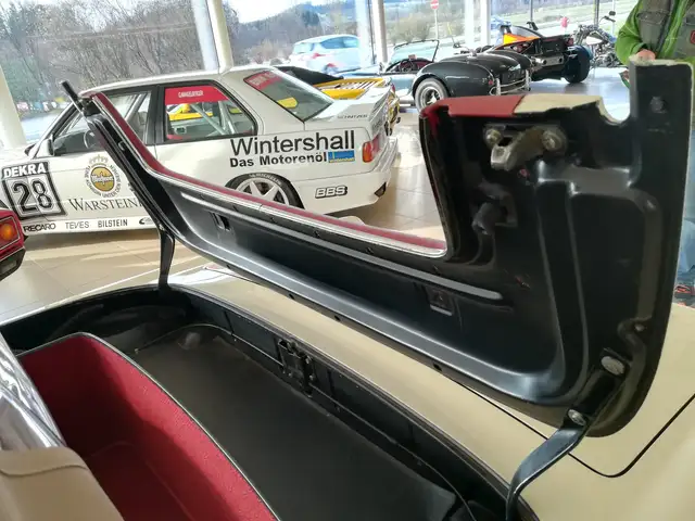 Mercedes-Benz SL 280 "Pagode" Schalter Ansicht 45