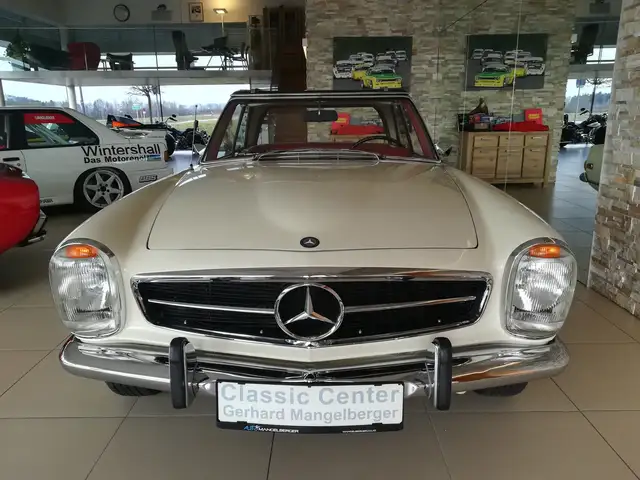 Mercedes-Benz SL 280 "Pagode" Schalter Ansicht 32