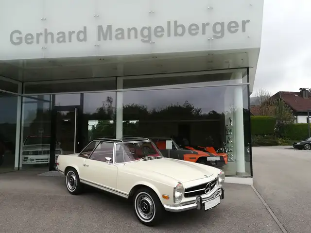 Mercedes-Benz SL 280 "Pagode" Schalter Ansicht 49