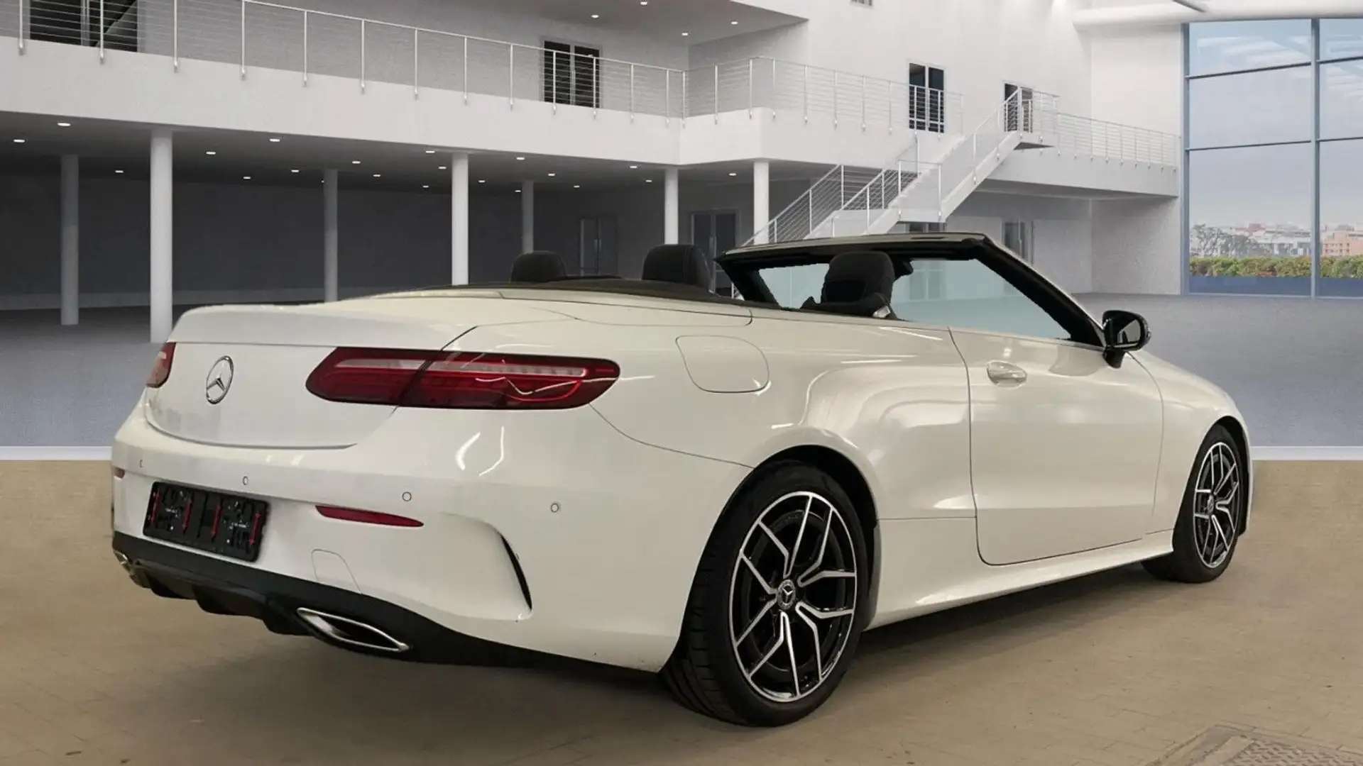 Mercedes-Benz E 200 Cabrio 1.Hand AMG LED NAVI Ambiente Leder Weiß - 2