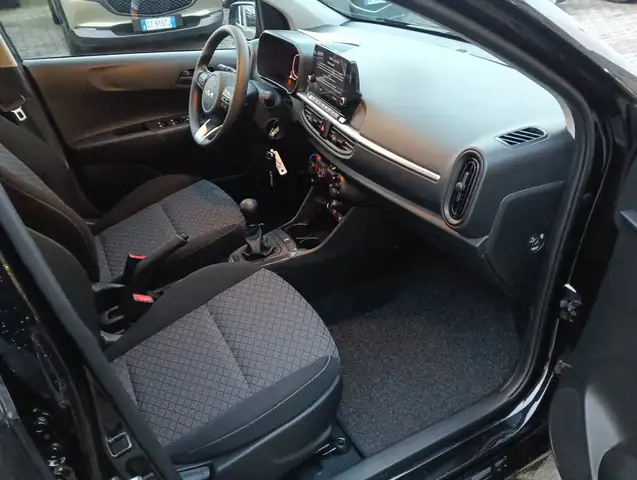Kia Picanto view 13