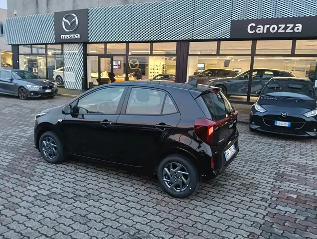 Kia Picanto view 5