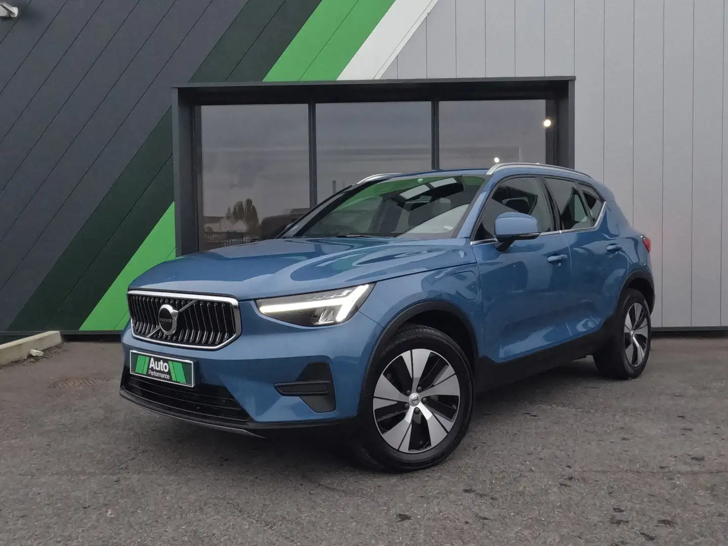 Volvo XC40 T4 Recharge 129+82 ch DCT7 Start Bleu - 1