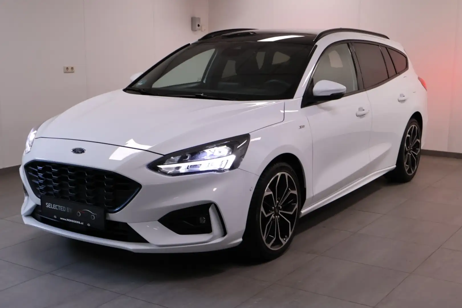 Ford Focus Wagon 1.5 EcoBoost ST-line Business | Full option! Wit - 1