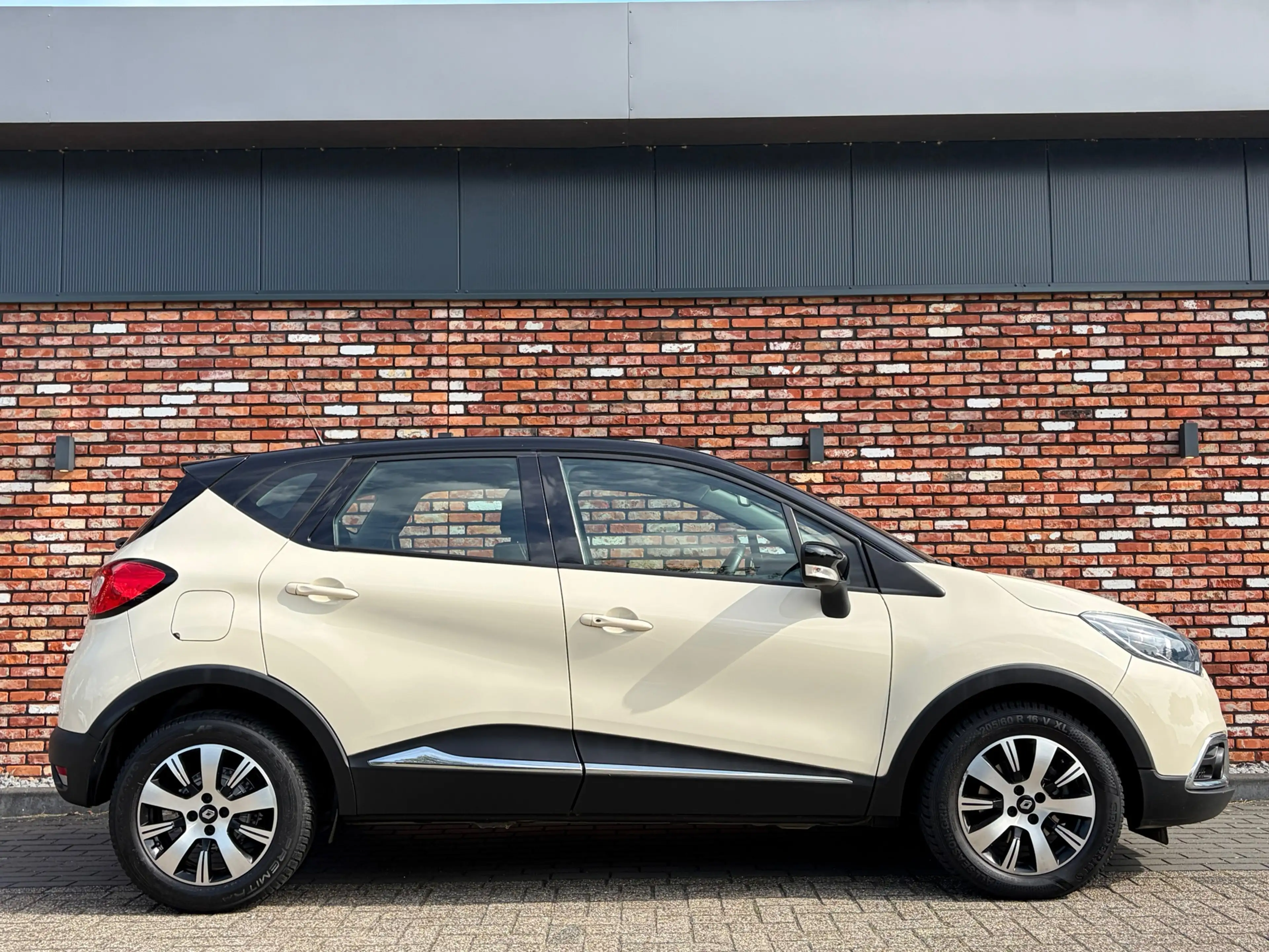Renault Captur 1.2 TCe Dynamique Automaat Camera Nav/Cruise Clima — photo 12