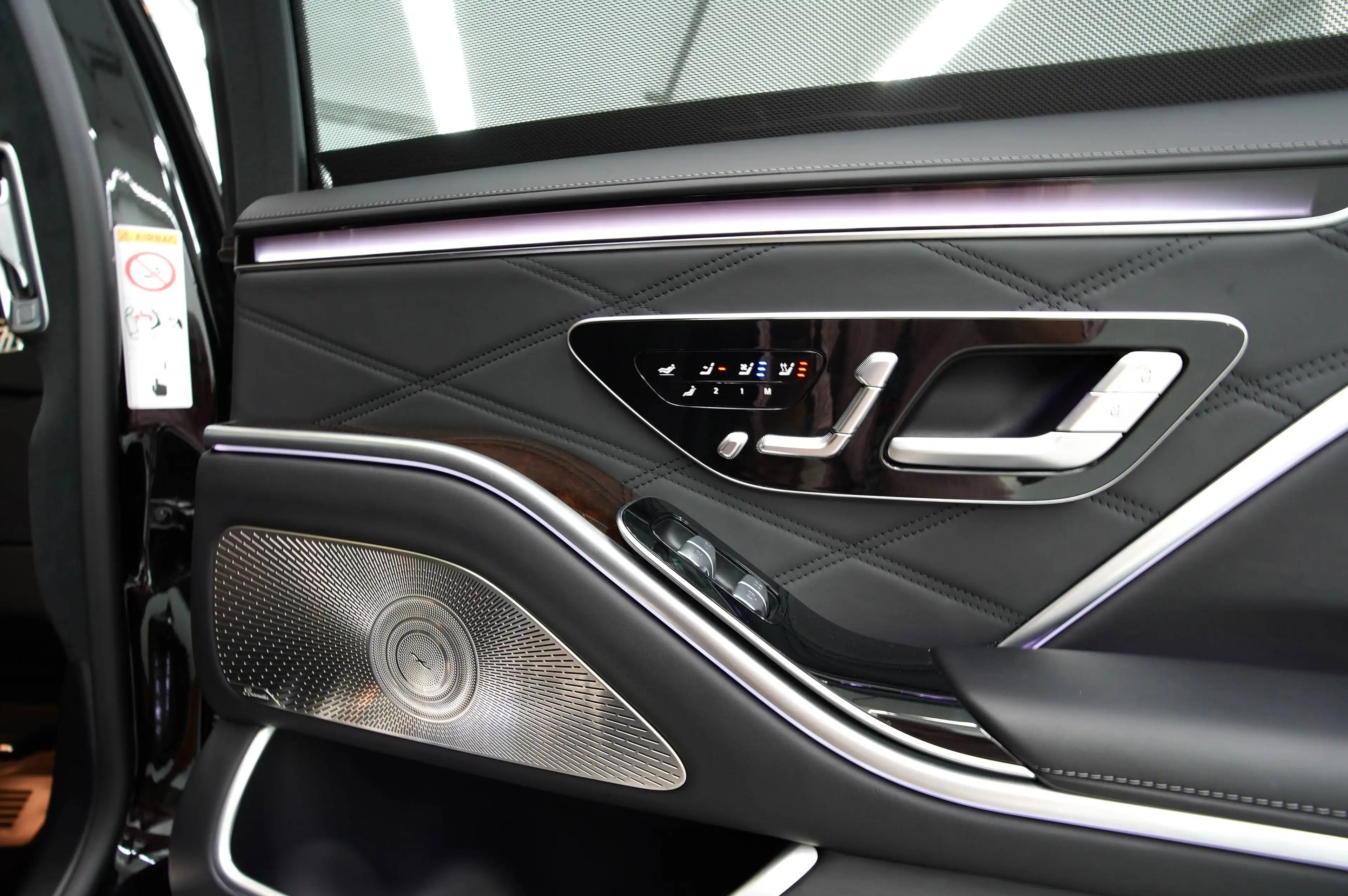 Mercedes-Benz S 580 Maybach S 580 4Matic - 2025 - Netto € 129.958.- — photo 32