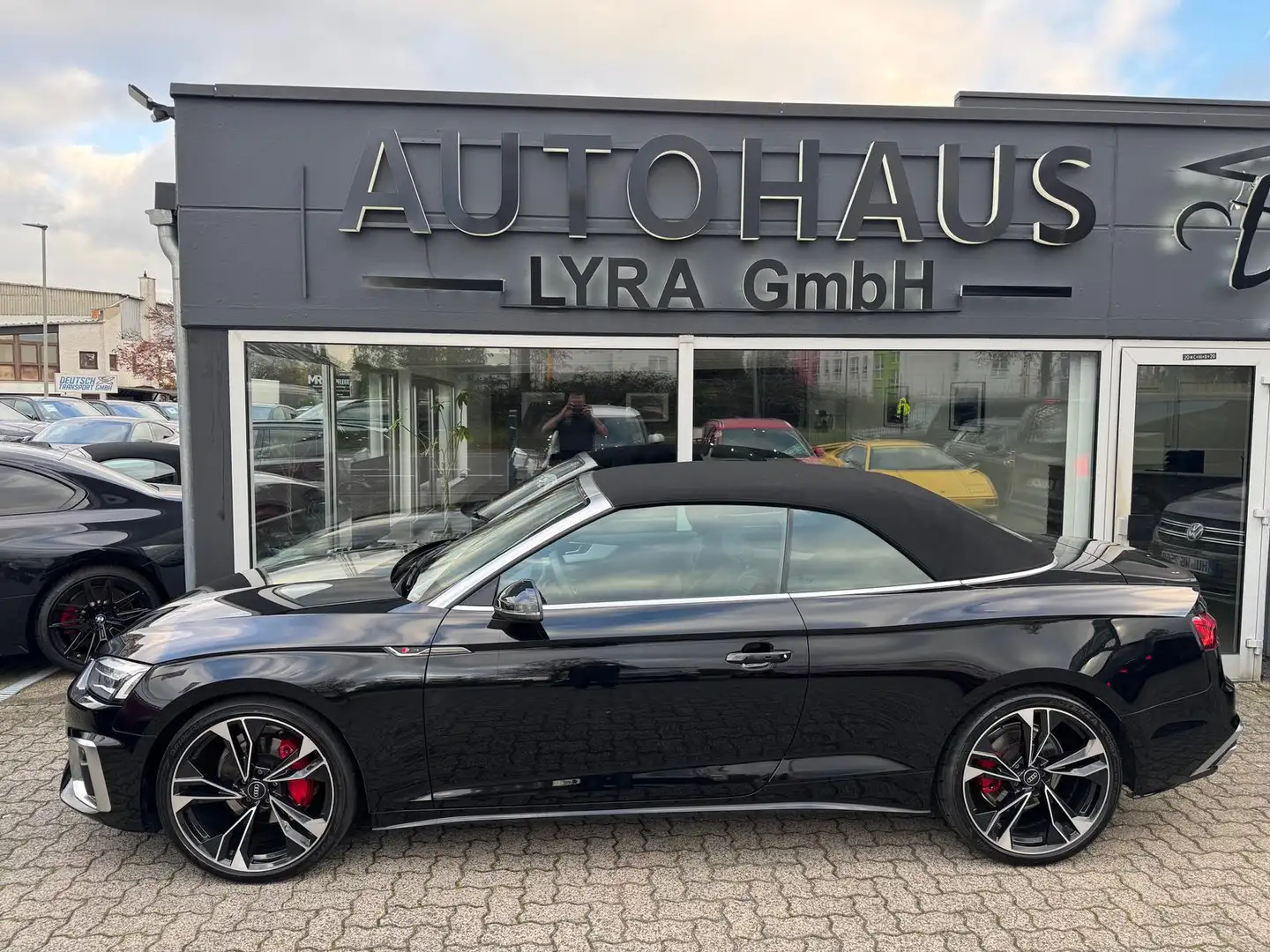 Audi A5 Cabrio 40 TFSI S-Line*NAVI*LED*KAMERA*DAB* Zwart - 2
