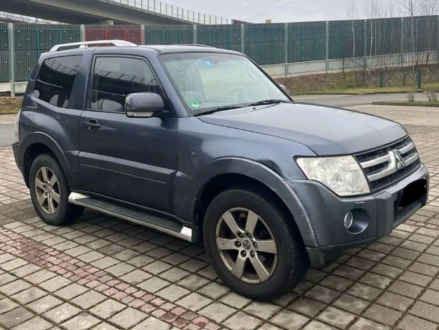 Mitsubishi Pajero Intense 3,2 DI-D TD Aut. Bleu - 1