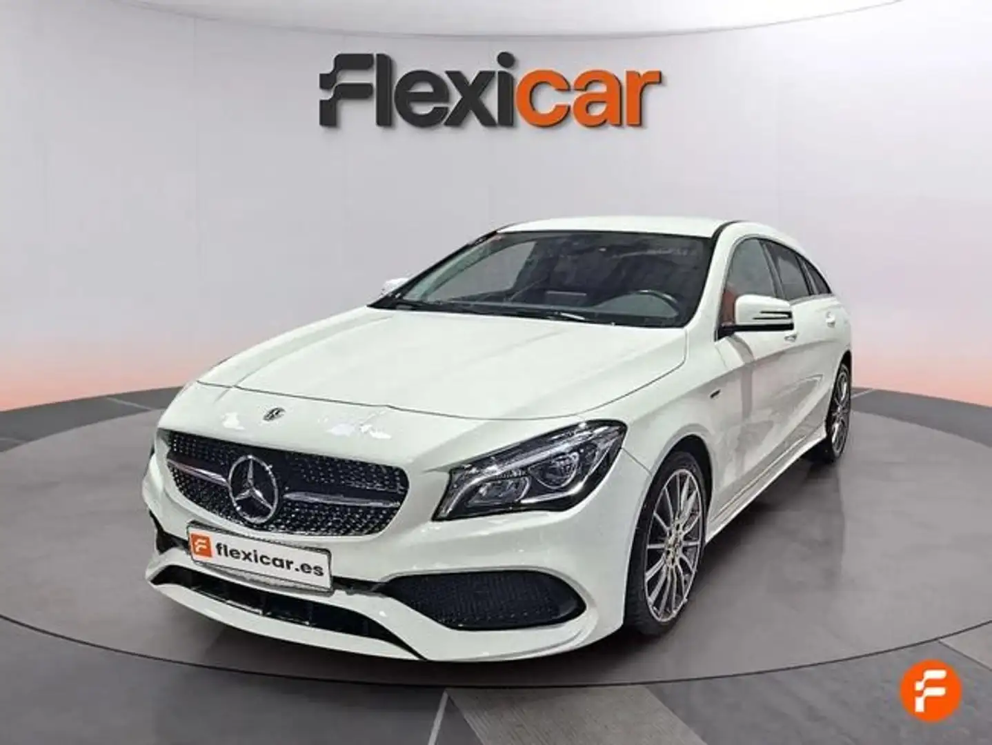 Mercedes-Benz CLA 200 D DCT Shooting Brake Blanco - 2