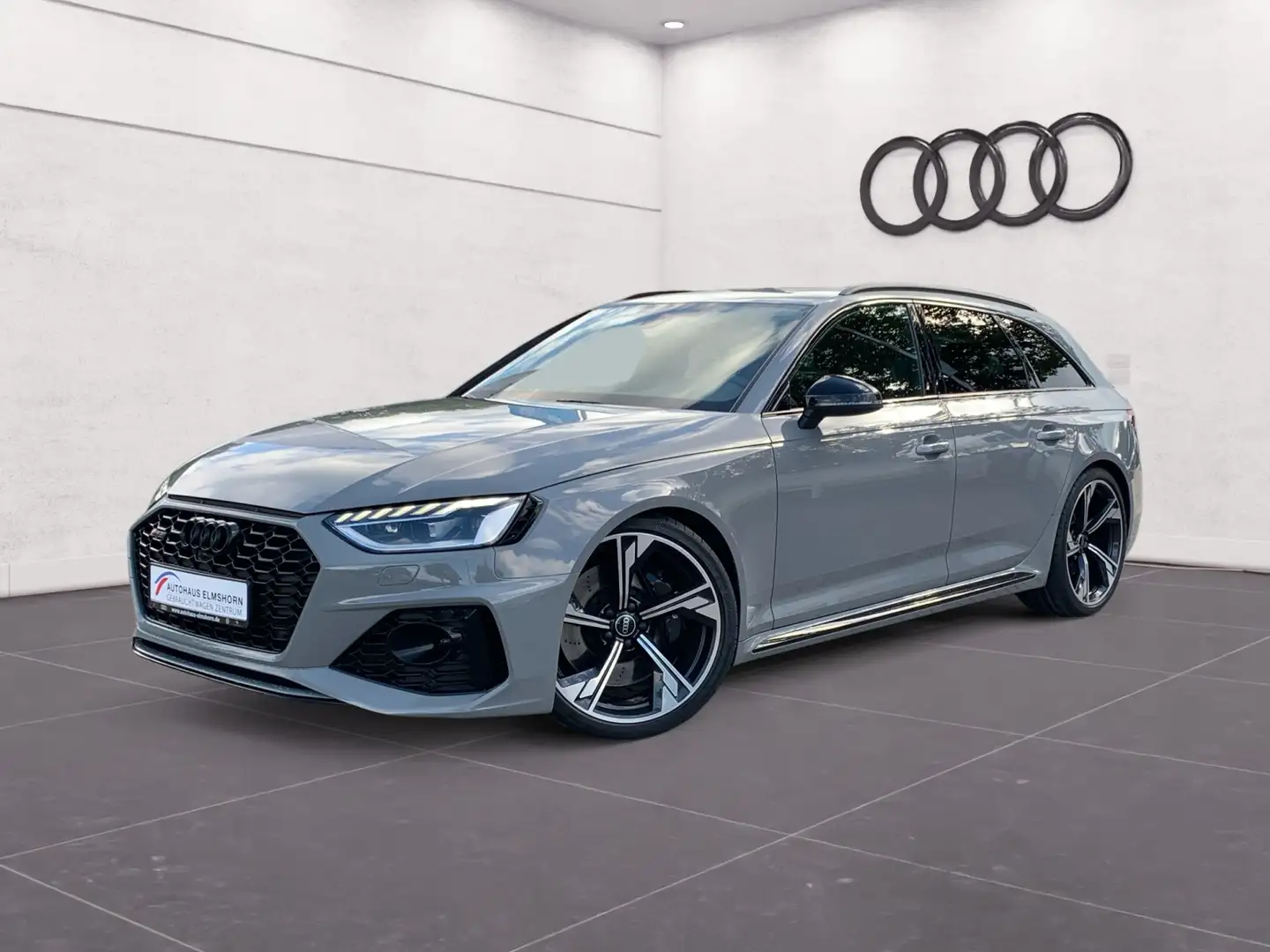 Audi RS4 Avant tiptr. PANO NAV 20" KAM ACC LED PDC SHZ Grijs - 2