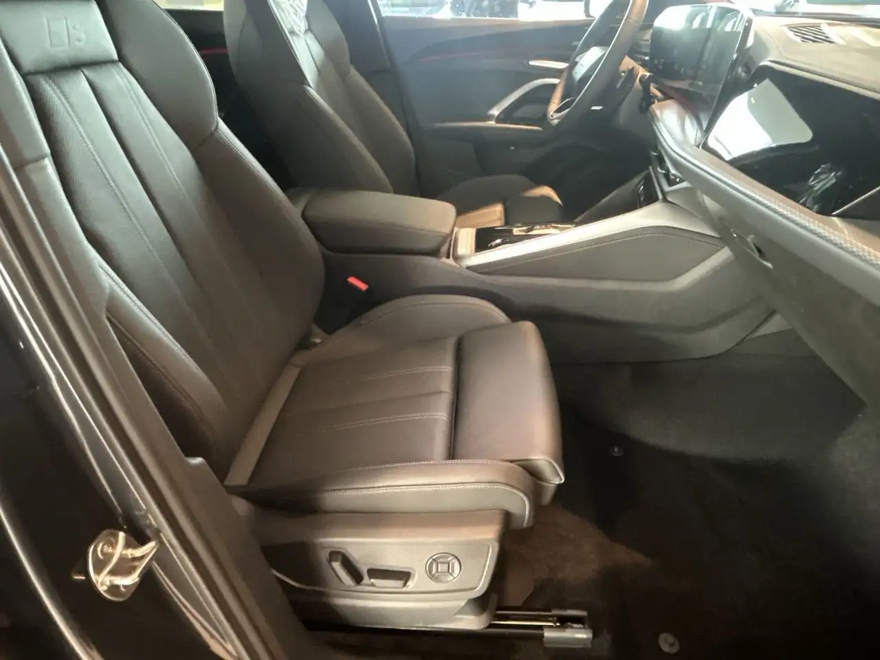 Audi Q5 снимка Audi Q5
