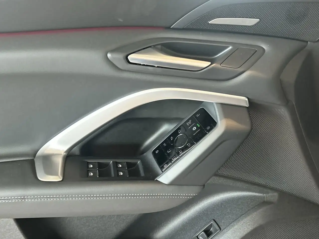 Audi Q5 снимка Audi Q5