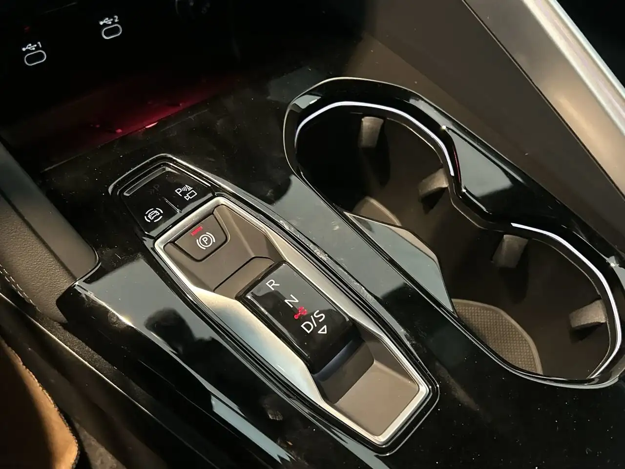 Audi Q5 снимка Audi Q5