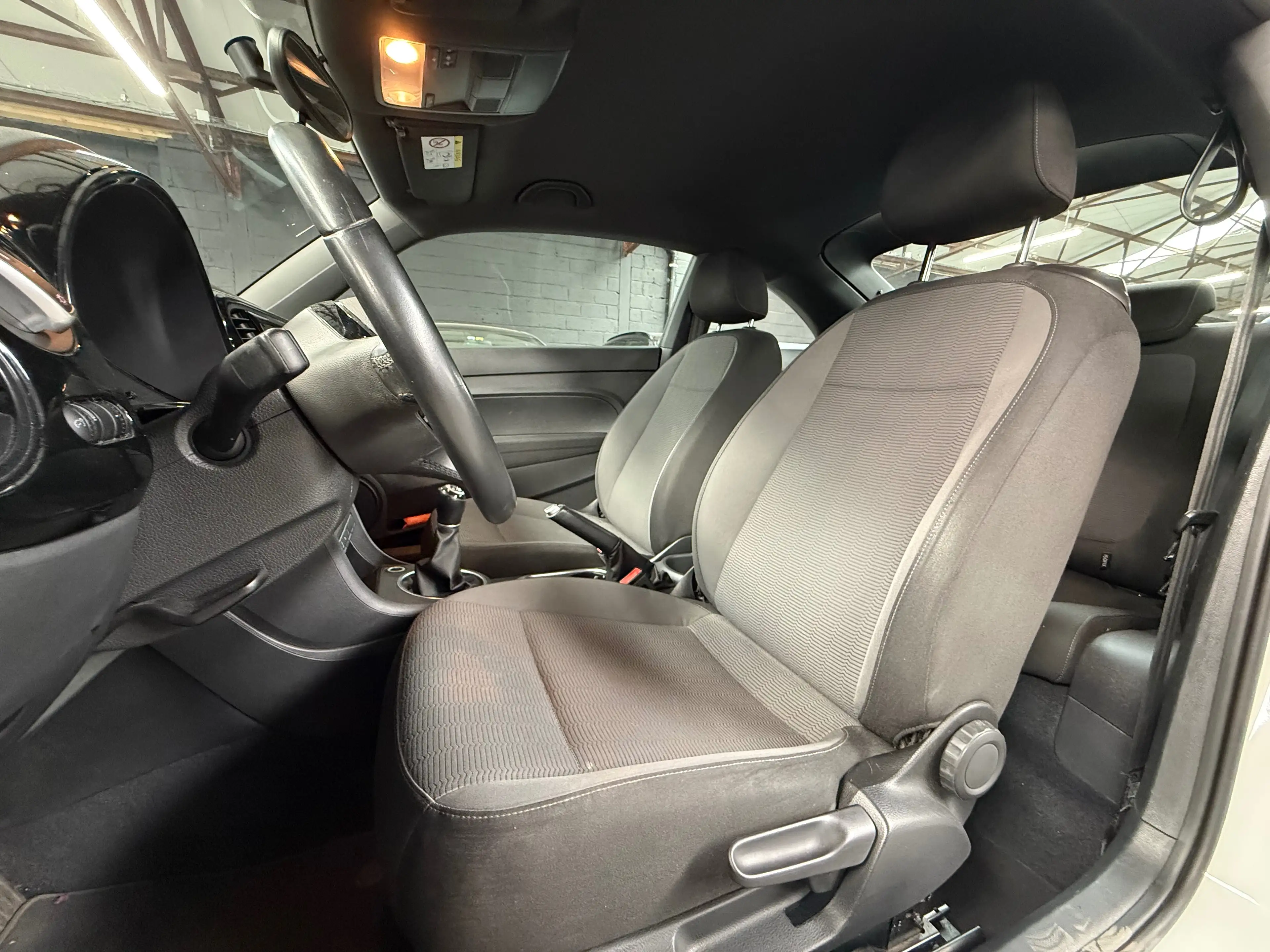 Volkswagen Beetle 1.2 TSI * CARPLAY * GPS * RADAR * GARANTIE — photo 8