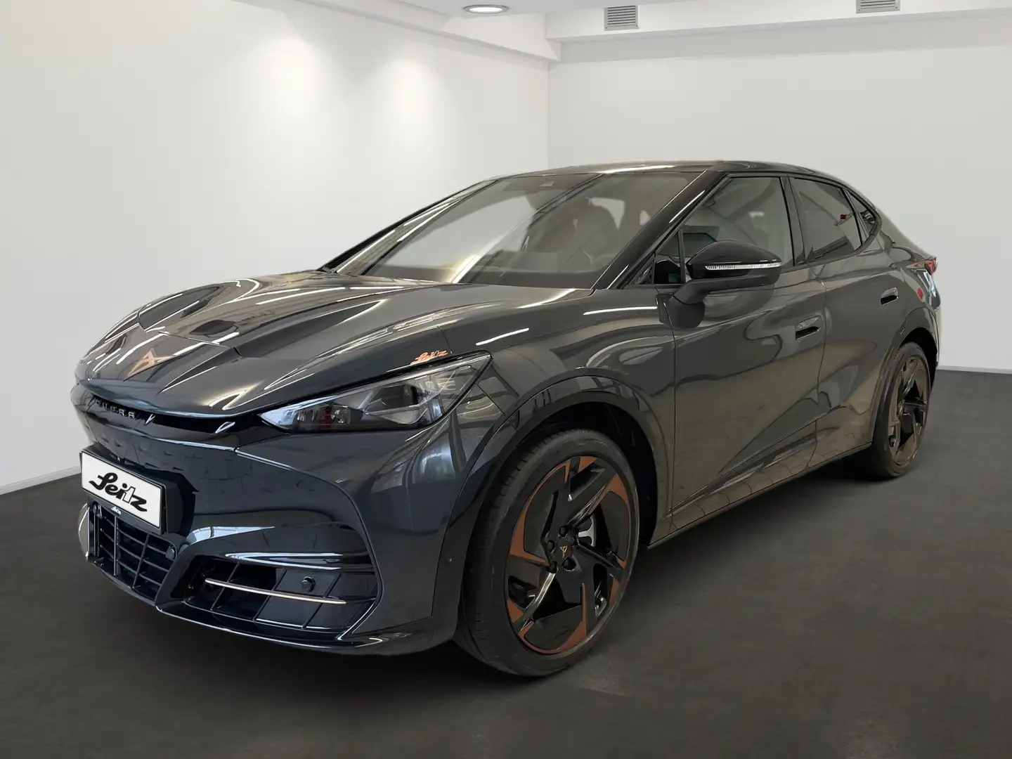 CUPRA Tavascan VZ 4 Drive VZ AHK Vorbereitung. Navi. Rückfahrkame Grau - 2