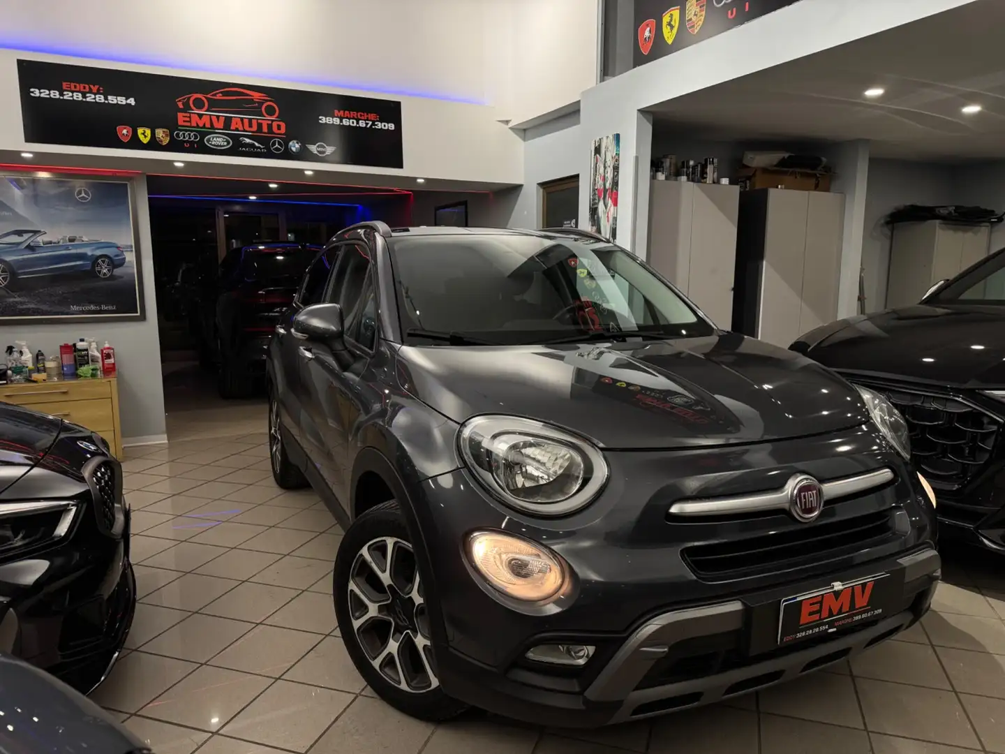 Fiat 500X 1.4 MultiAir 140 CV Cross Plus. Schwarz - 1