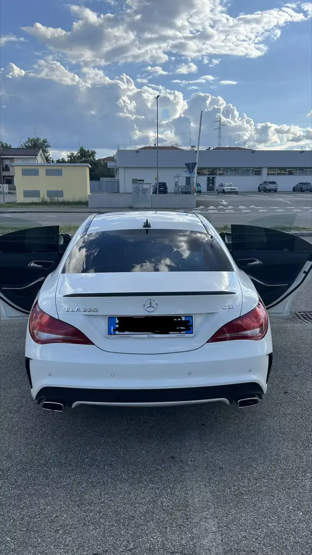 Mercedes-Benz CLA 220 cdi Premium 170cv auto Bianco - 2