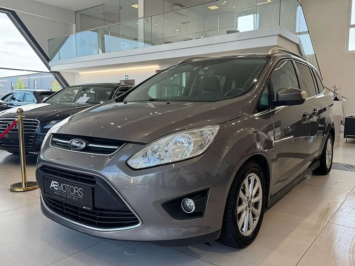 Ford Grand C-Max Grand C-MAX Titanium 2,0 TDCi DPF Powershift//7... Grau - 1