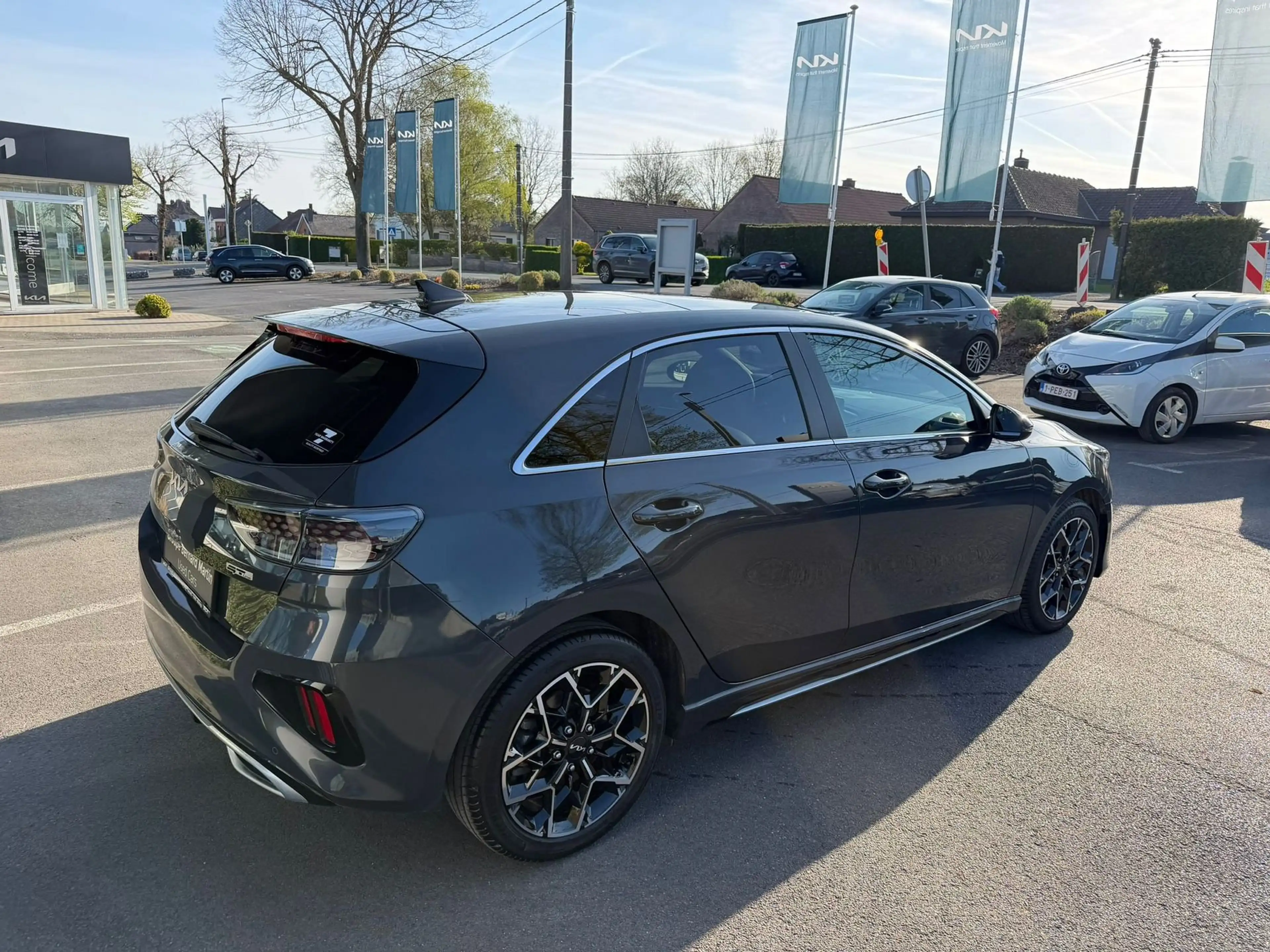 Kia Ceed / cee'd T-GDi ISG GT Line Plus DCT7 — photo 4