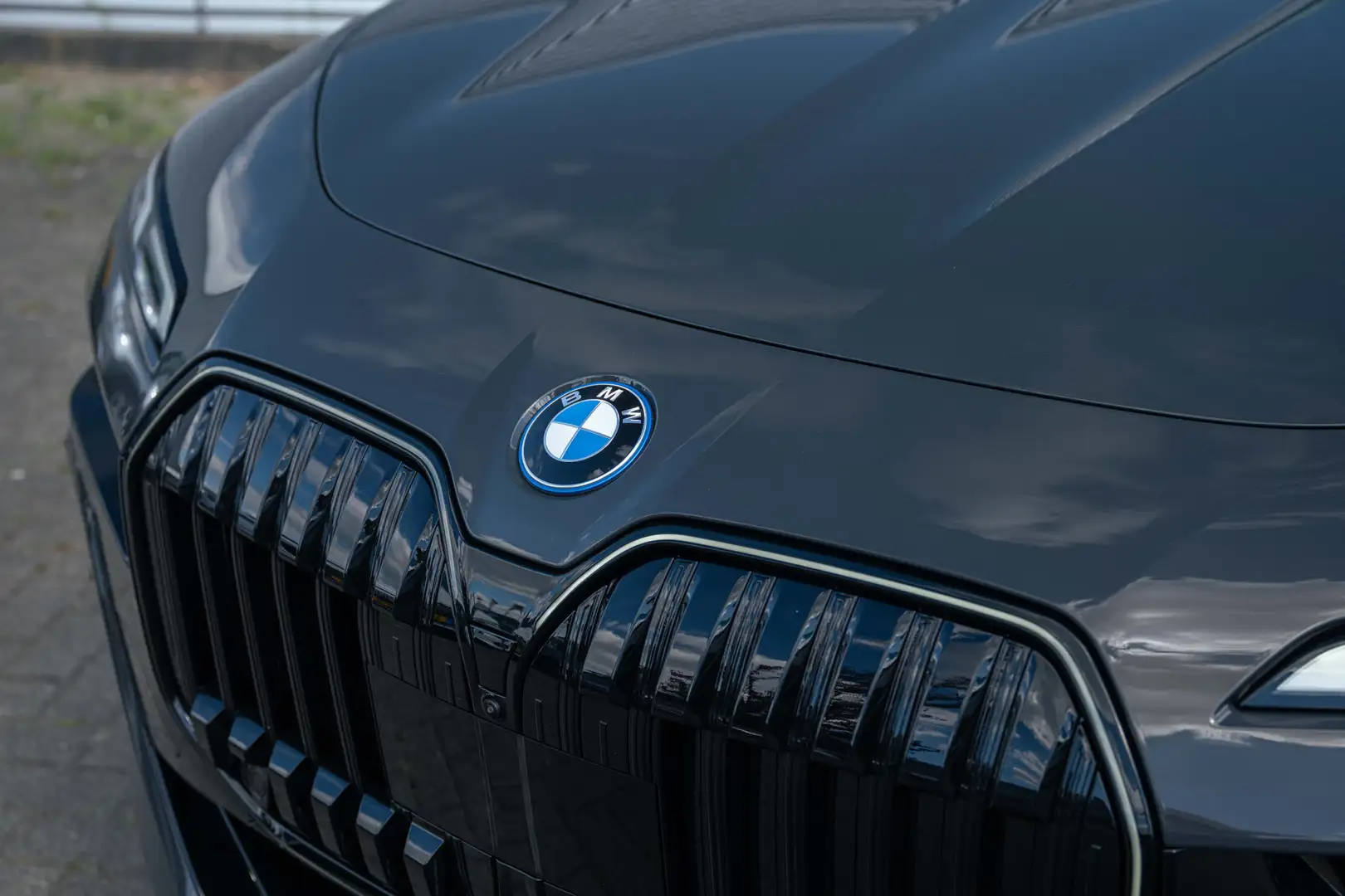 BMW i7 eDrive50 High Executive M Sport / Panoramadak Sky Gri - 2