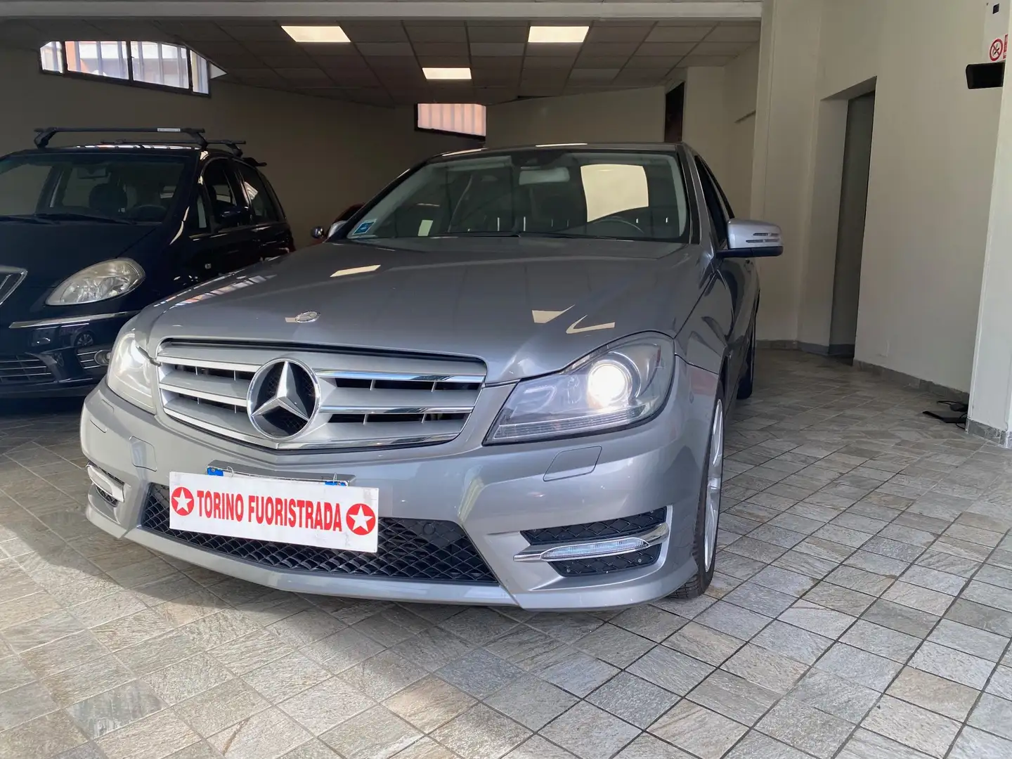 Mercedes-Benz C 250 C 250 cdi (be) Avantgarde 4matic auto Szary - 1