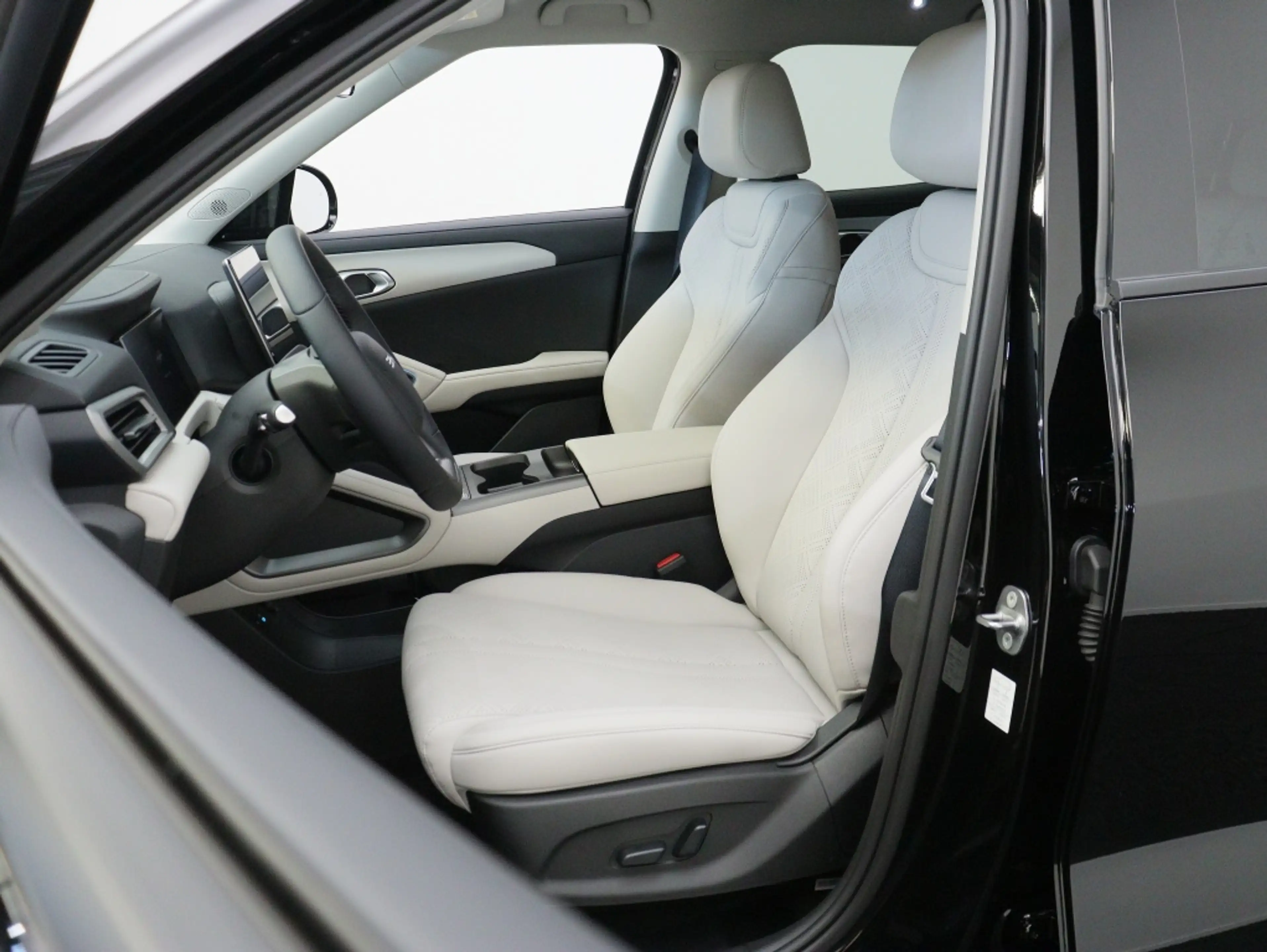 BYD Atto 2 Boost 18 kWh Plug-In | BYD Dealer | Private Lease — photo 14