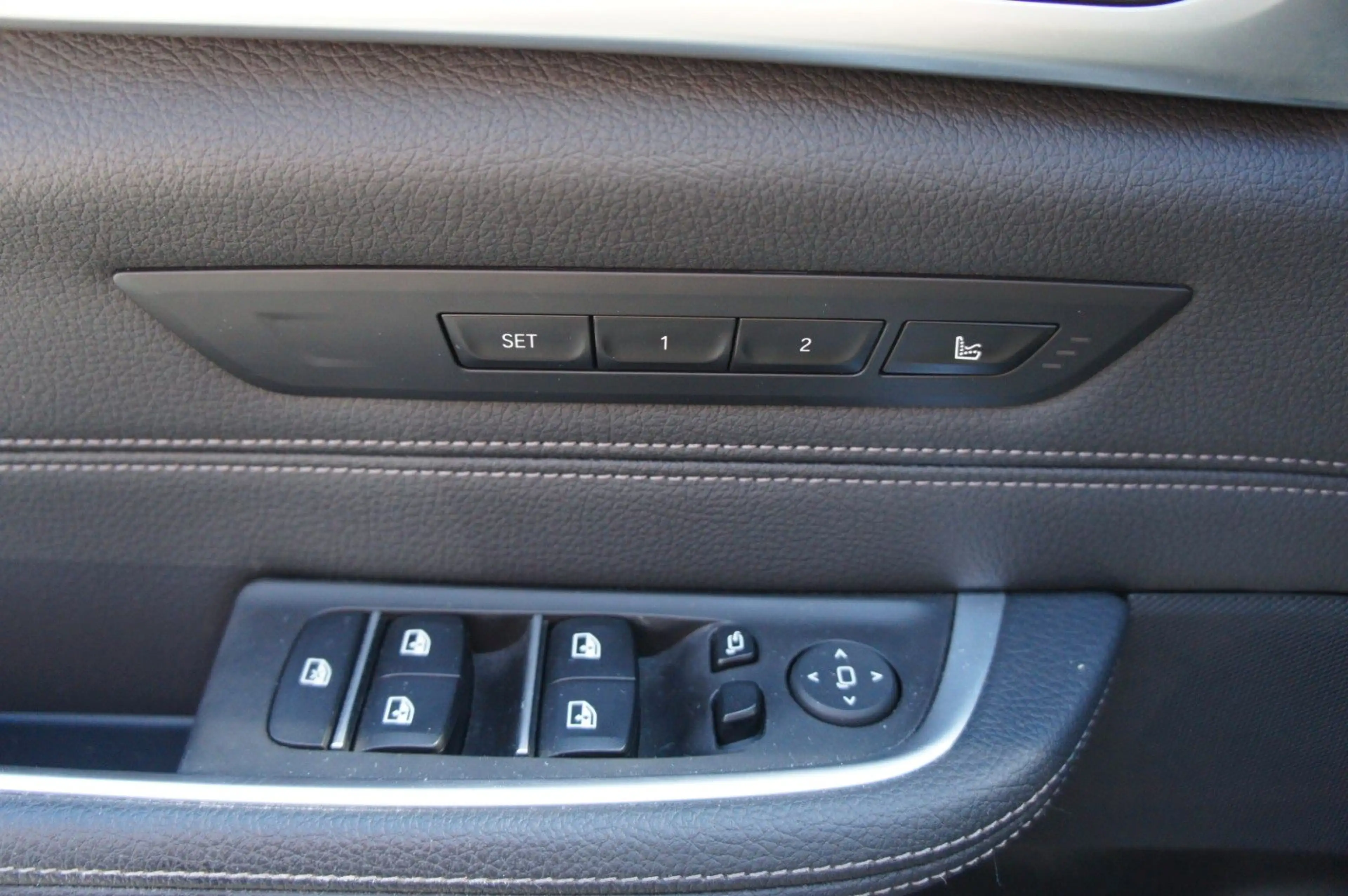 BMW 640 640d 4x4*LEDER*STHZ*LED*1HD*19Z*ACC*SSD*AHK*AIR — photo 15