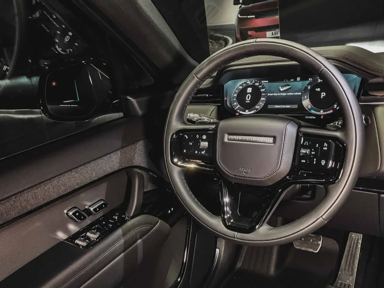 Land Rover Range Rover Sport снимка Land Rover Range Rover Sport