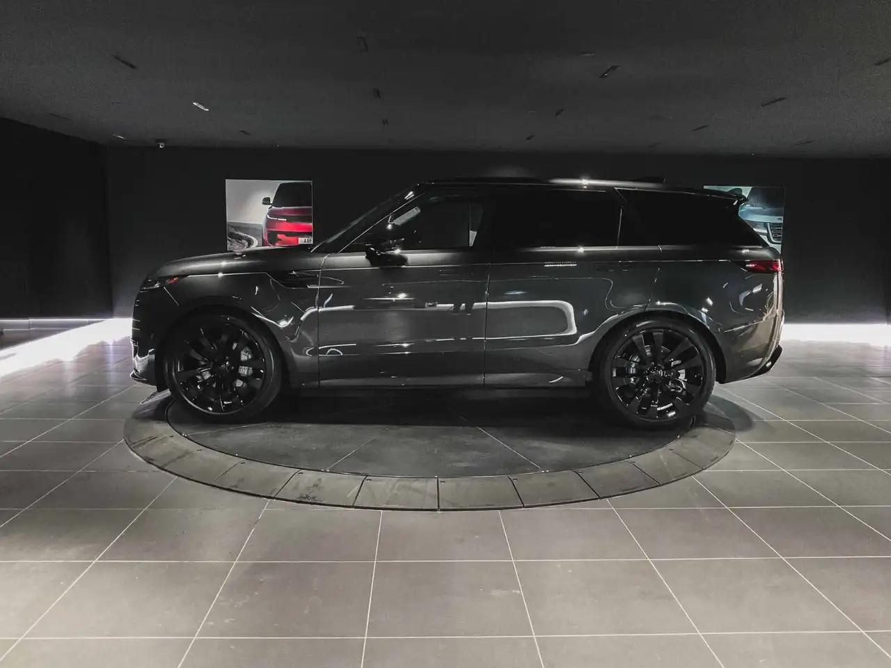 Land Rover Range Rover Sport снимка Land Rover Range Rover Sport