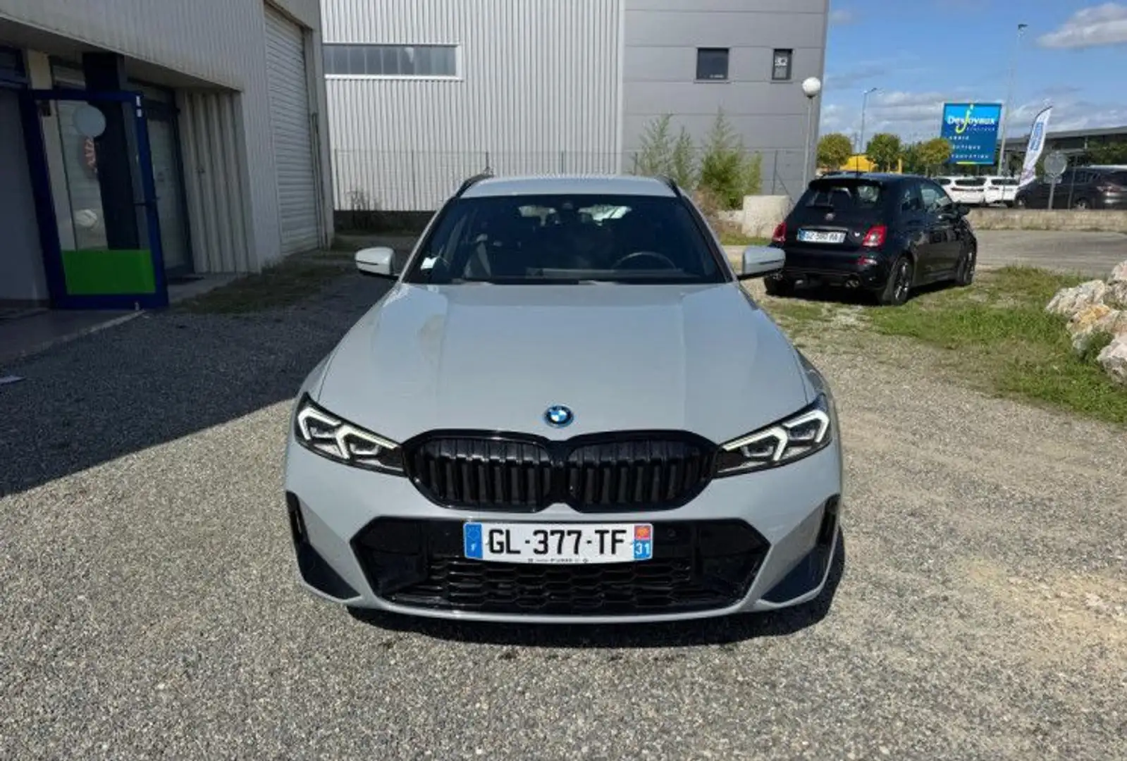 BMW 320 Touring 320e 204ch M Sport 1ERE MAIN Gris - 2