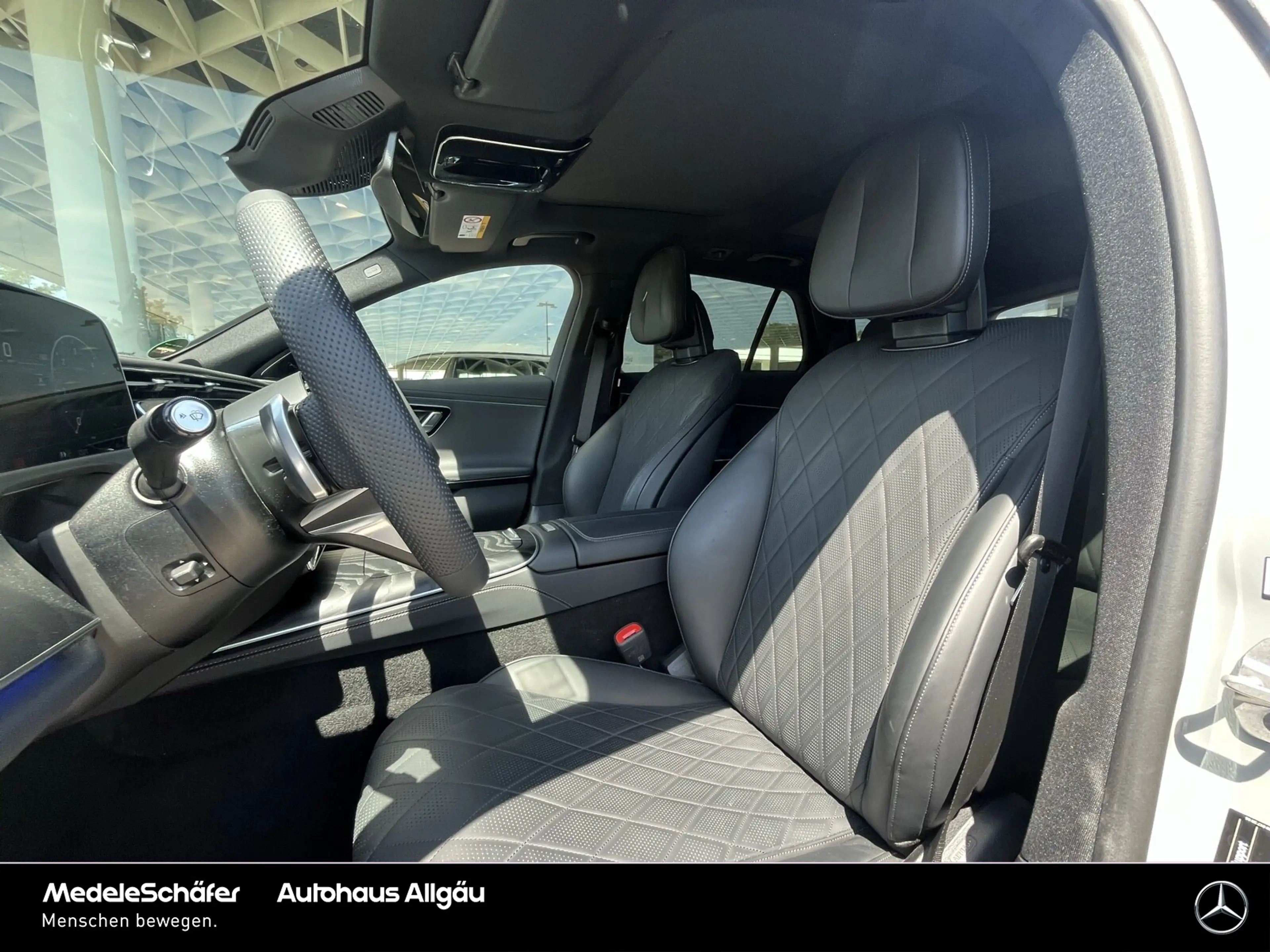 Mercedes-Benz E 450 E 450 T d 4M AMG Night Premium+ 20" AHK Pano 360° — photo 7