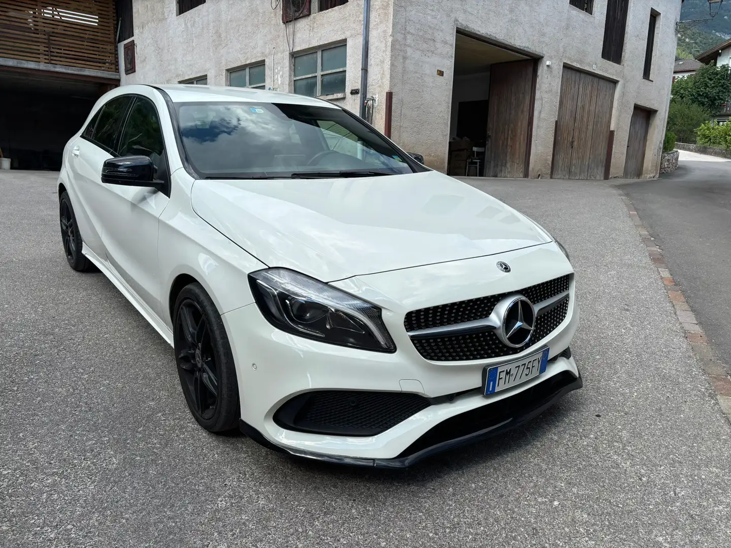 Mercedes-Benz A 220 Sport Next 4matic auto - 1
