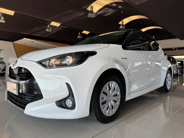 Toyota Yaris 1.5 HYBRID AUTOMATICA BICOLORE SOLI 30.000 KM PREZZO REALE