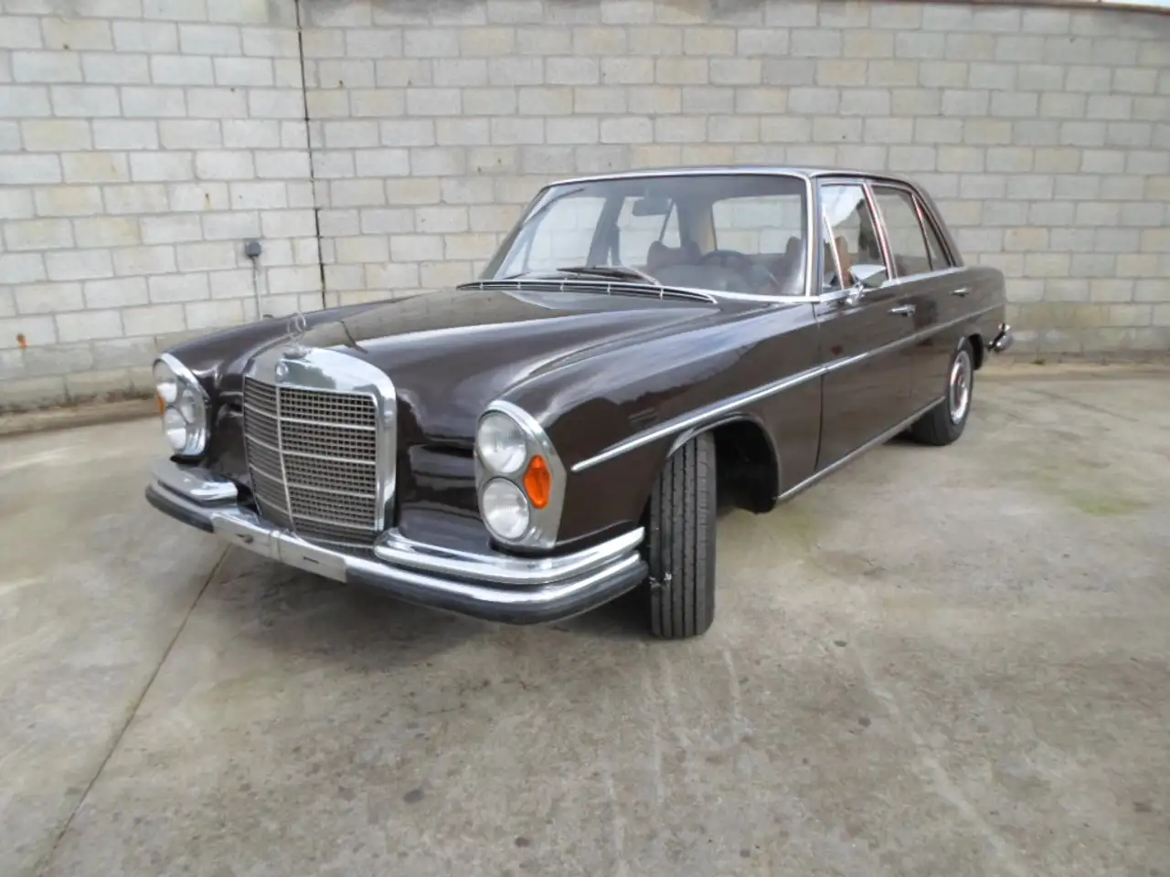 Mercedes-Benz 280 W108 // 280 SE// 3.5 V8, foto 1