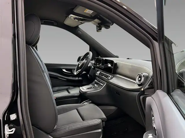 Mercedes-Benz V 300 view 14