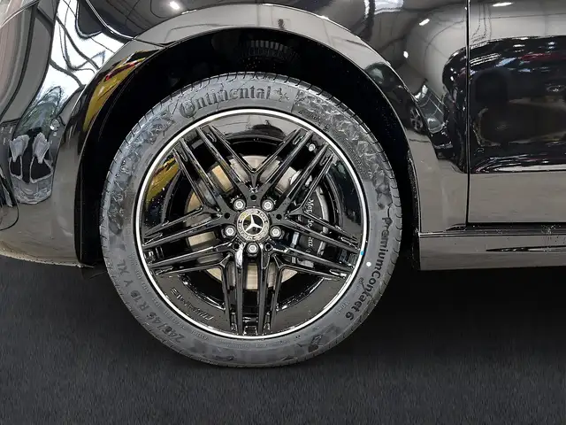 Mercedes-Benz V 300 view 7