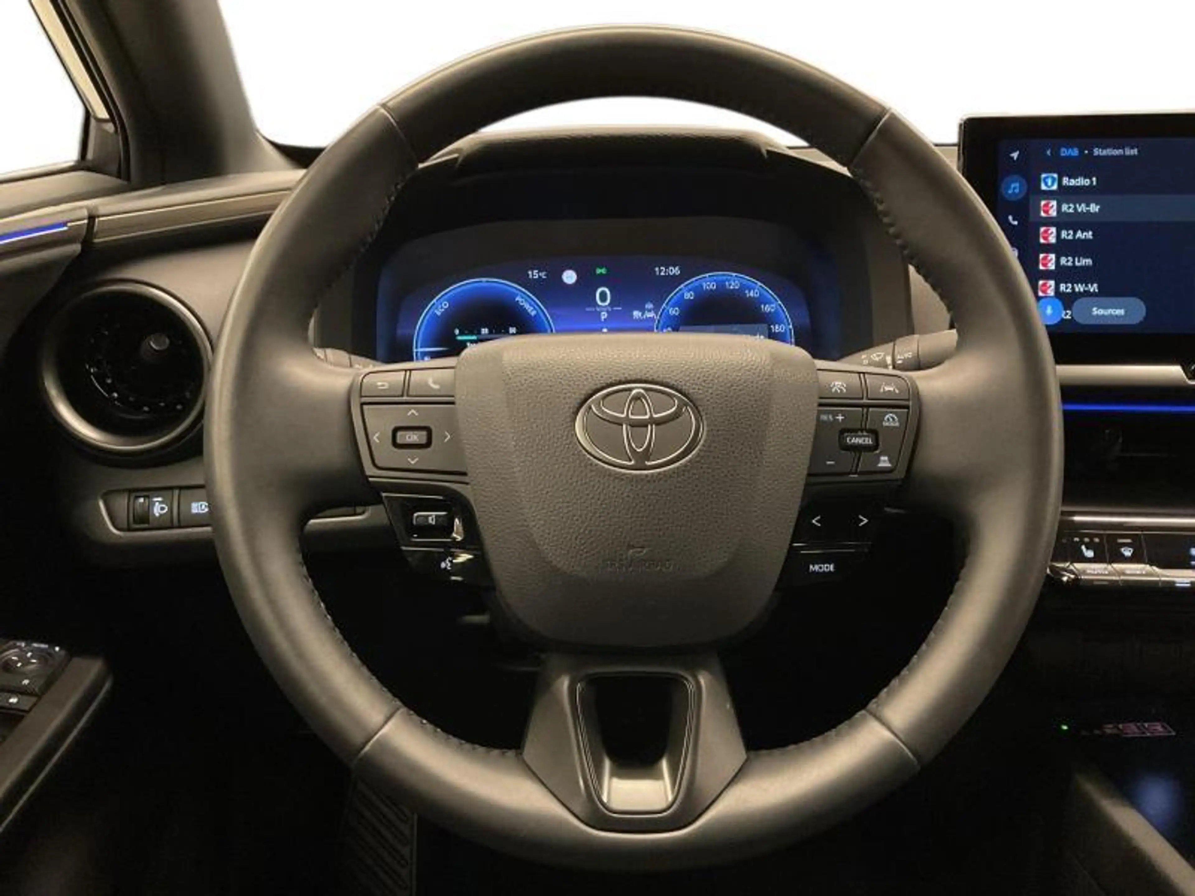 Toyota C-HR 140hp HEV Premium BiTone | carplay | camera — photo 8