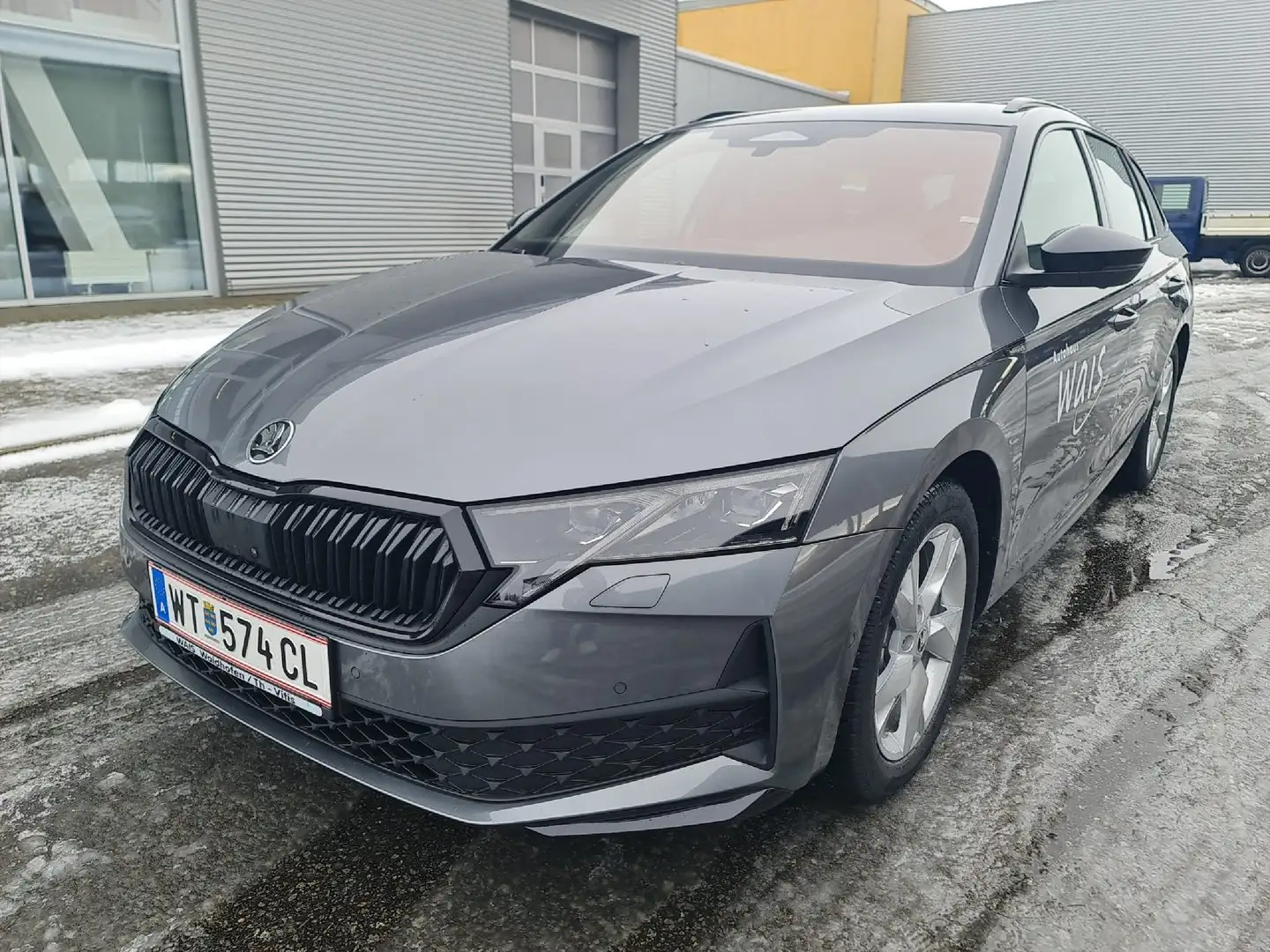 Skoda Octavia Sportline TSI mHEV DSG Grau - 2