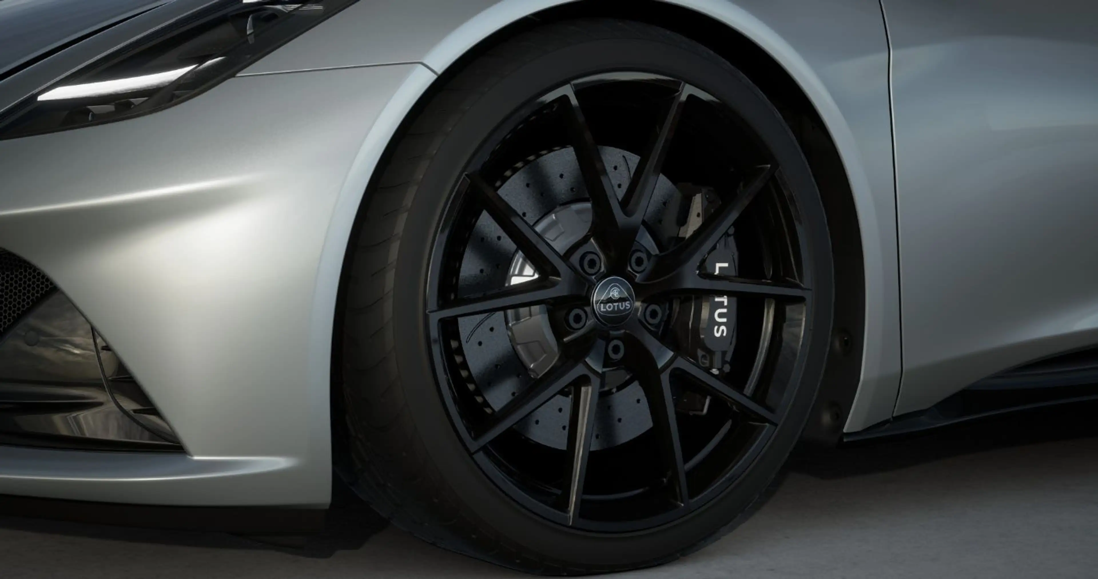 Lotus Emira Turbo SE Navi LED Kamera PDC LM Tempo ACC — photo 8