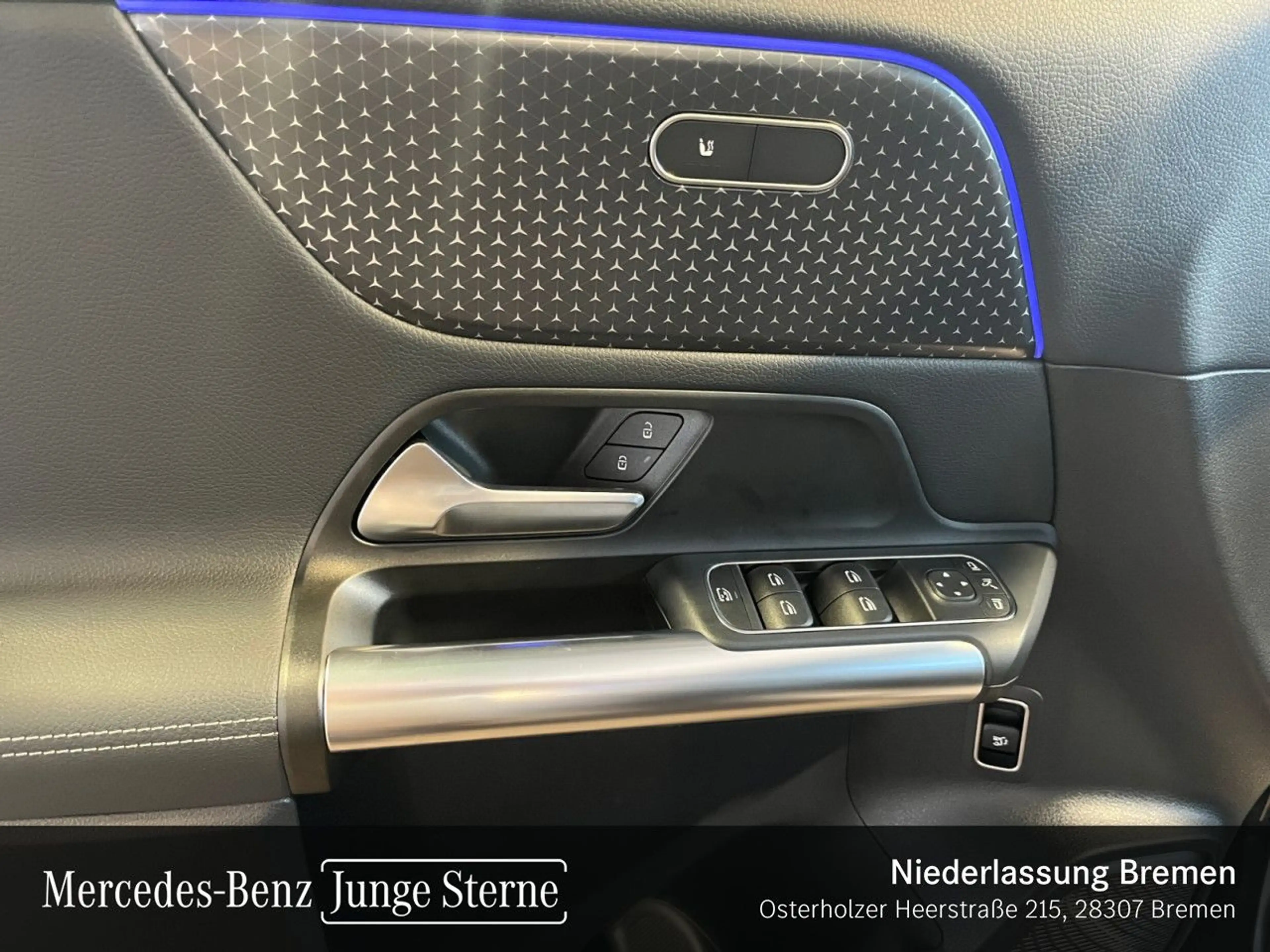Mercedes-Benz GLA 220 d 4M PROGRESSIVE+LED+KAMERA+TOTW+KEYLESS — photo 12