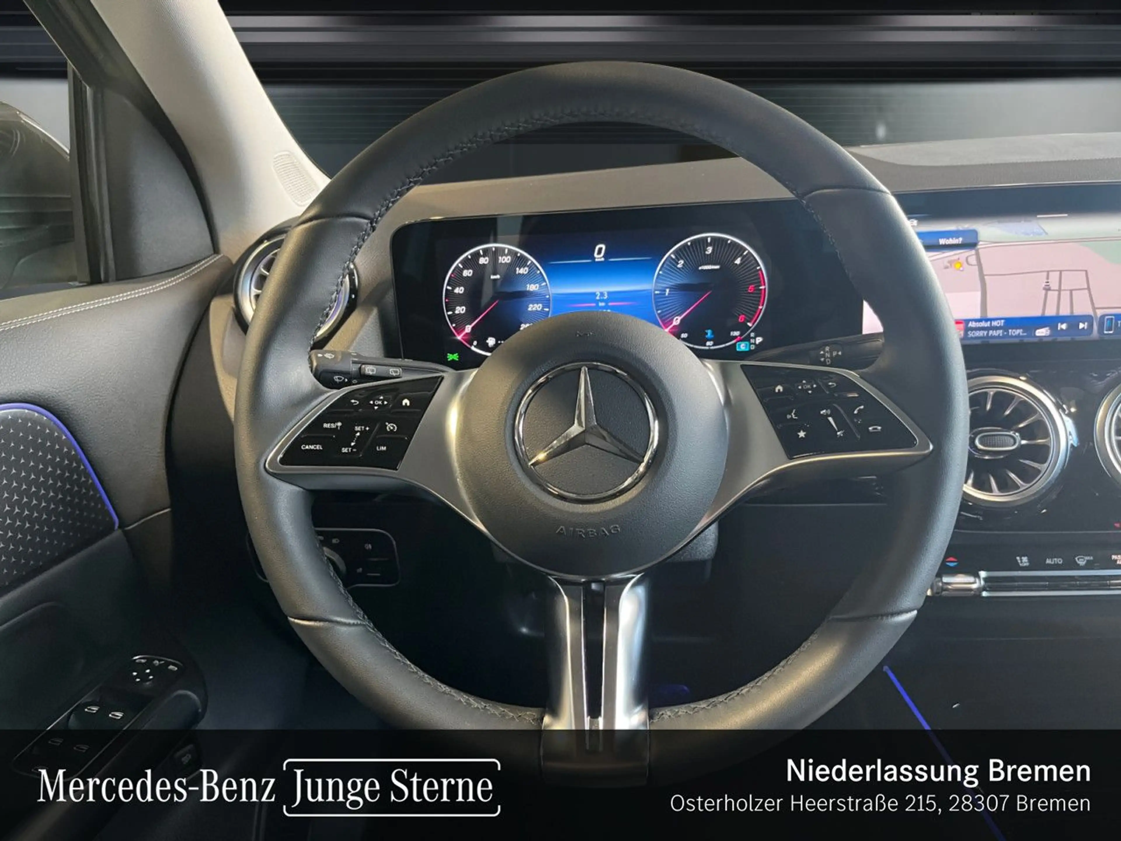 Mercedes-Benz GLA 220 d 4M PROGRESSIVE+LED+KAMERA+TOTW+KEYLESS — photo 14