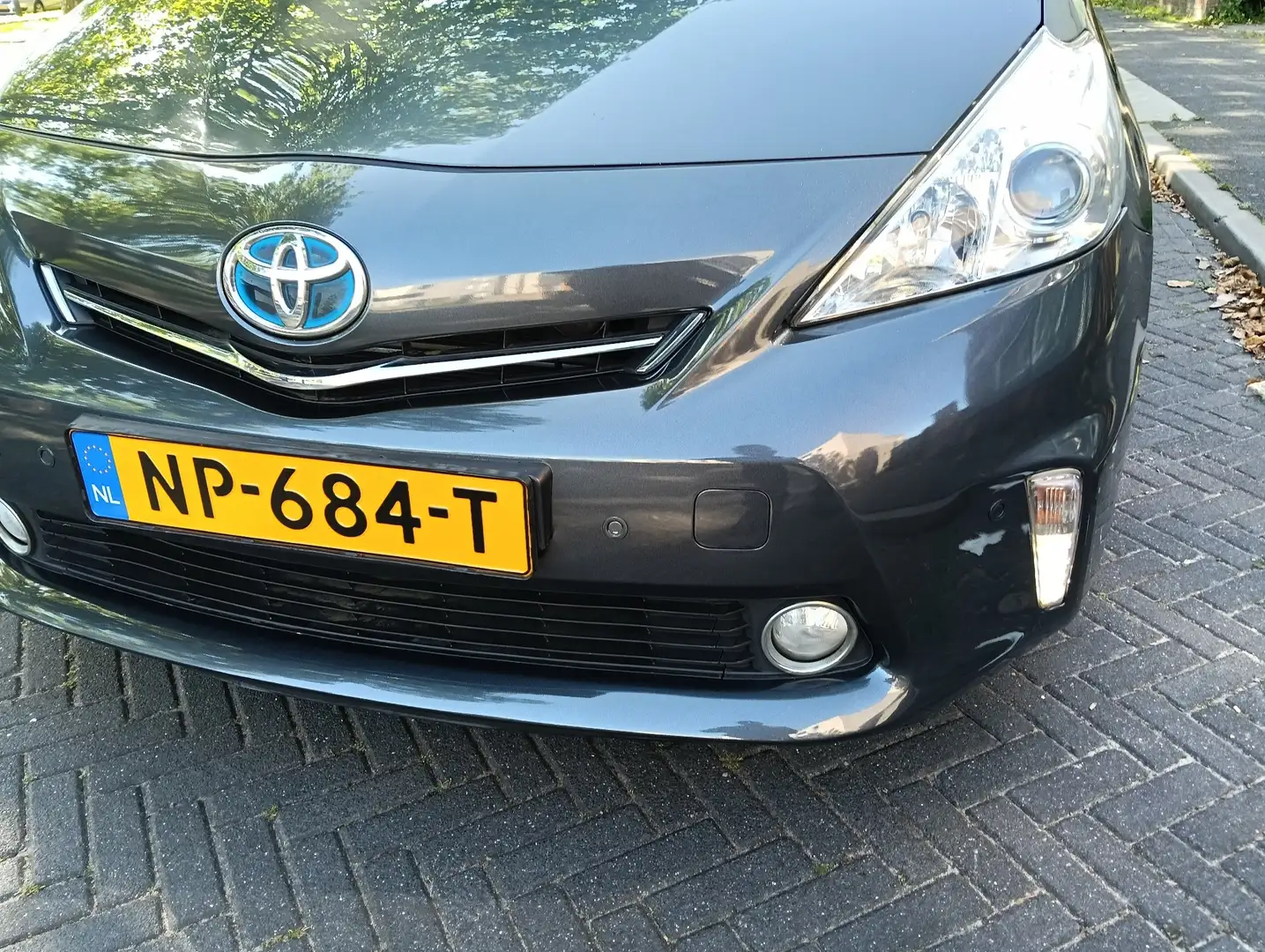 Toyota Prius+ 1.8 Aspiration 96g Grijs - 1