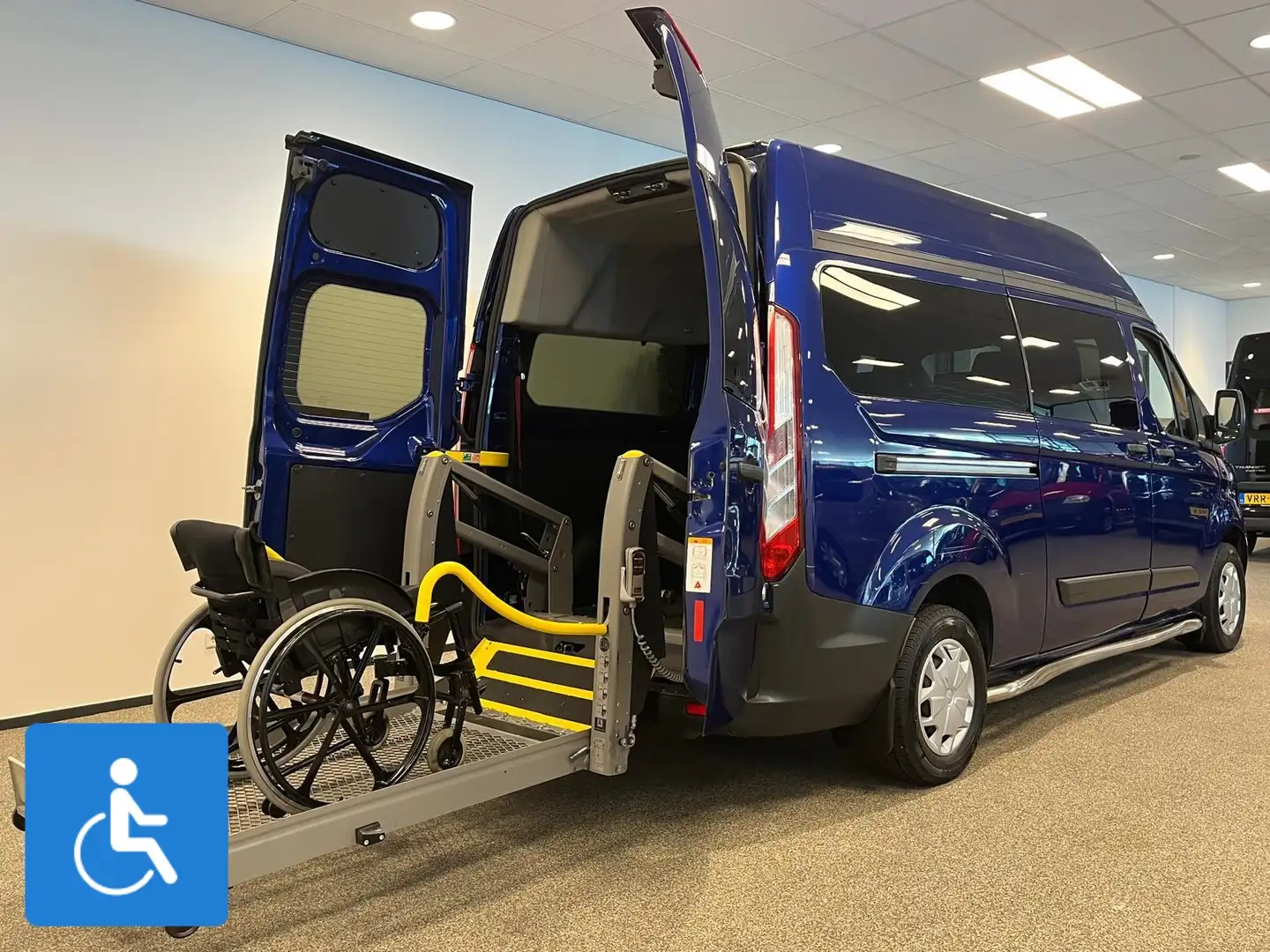 Ford Transit Custom L2H2 Rolstoelbus Groepsvervoer 6+1 Bleu - 2