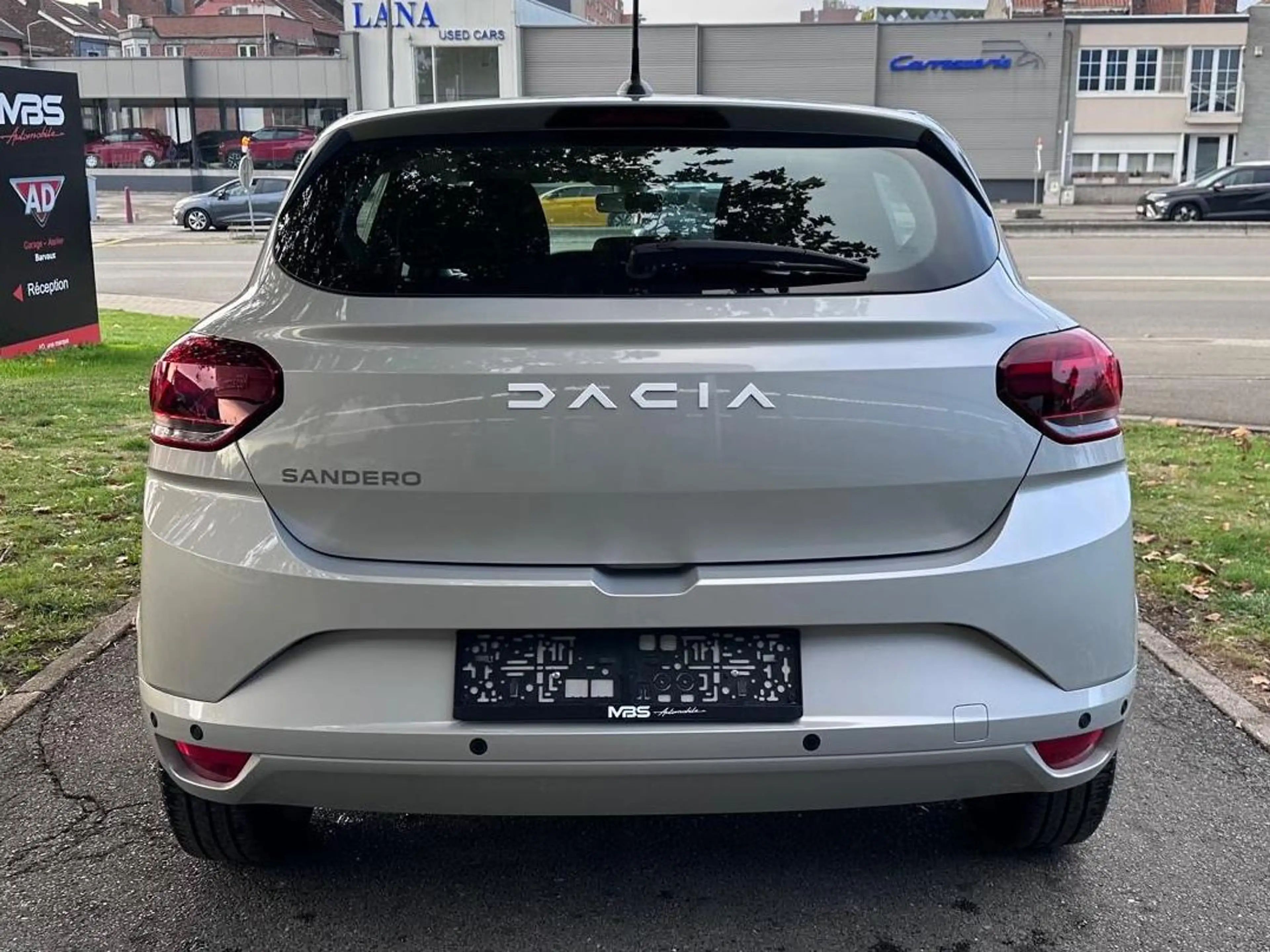 Dacia Sandero *1.0 TCe* LED* 1 PROP* NAVI* CLIM* CAMERA* GARANTIE 12 MOIS* — photo 10