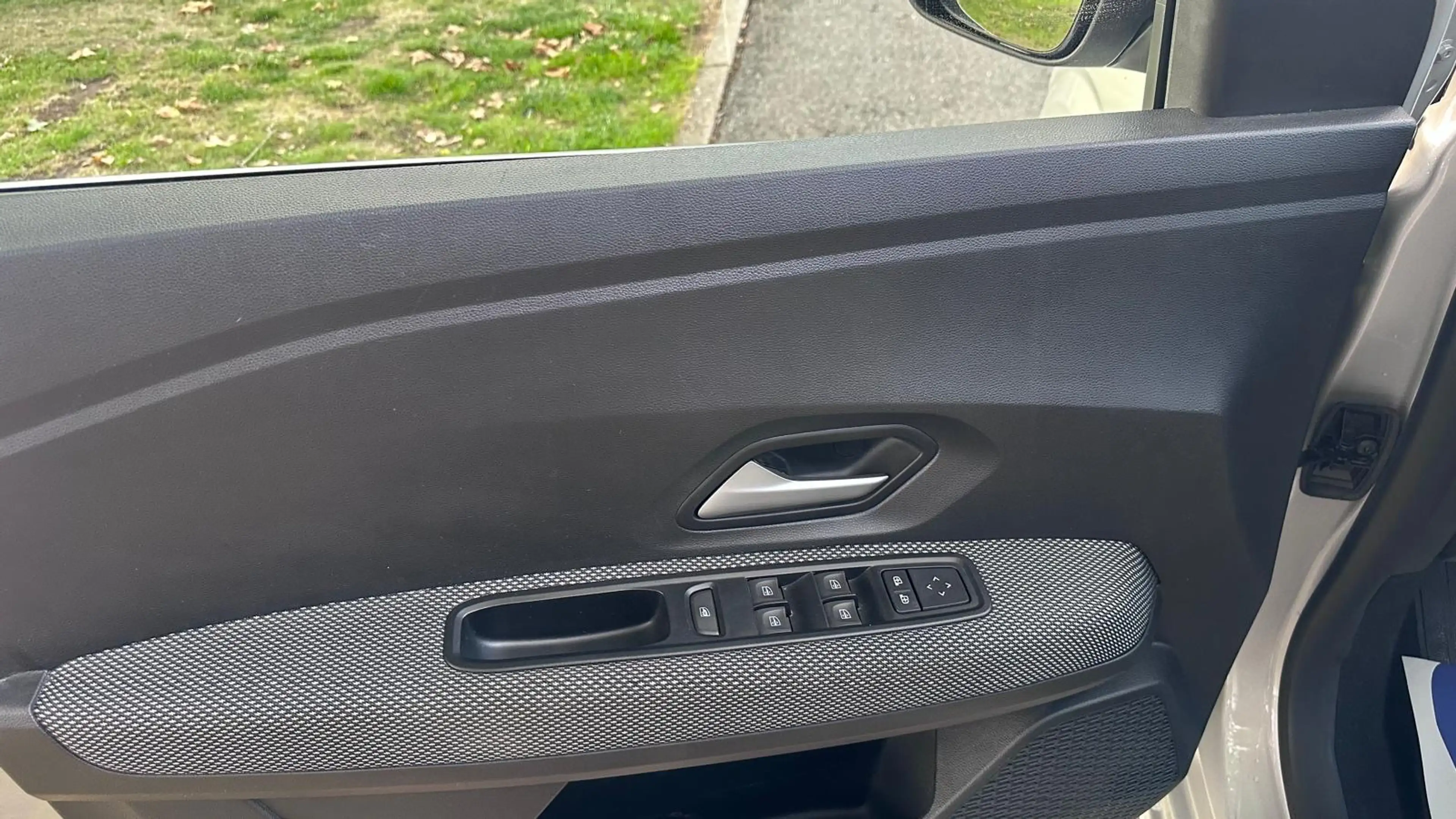 Dacia Sandero *1.0 TCe* LED* 1 PROP* NAVI* CLIM* CAMERA* GARANTIE 12 MOIS* — photo 15