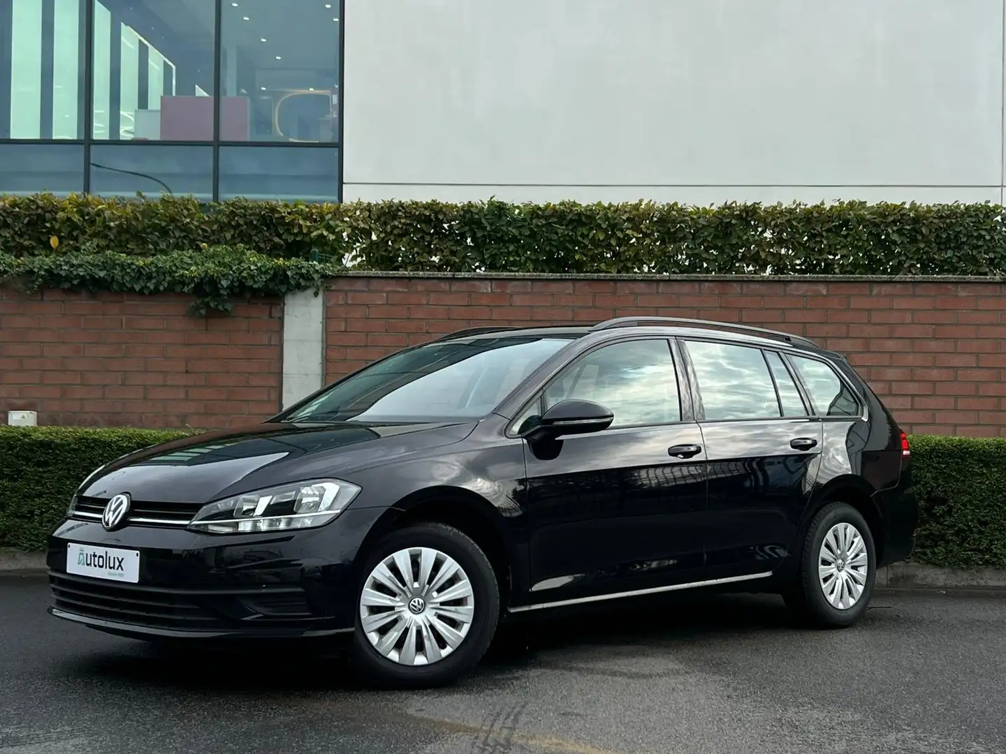 Volkswagen Golf Variant Golf SW 1.6 SCR TDi Trendline Noir - 1