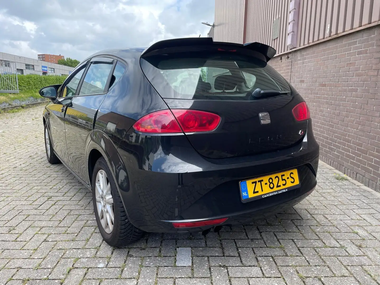 SEAT Leon 1.2 TSI Sport Navi Clima Cruise Airco APK Zwart - 2